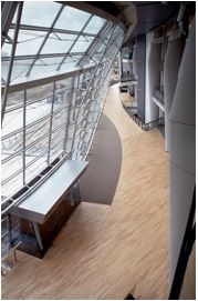 100 de m parchet industrial: o cursa cu mai multi castigatori